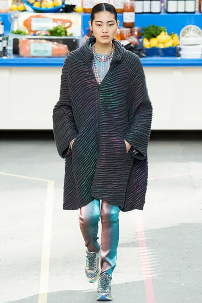 Look 37